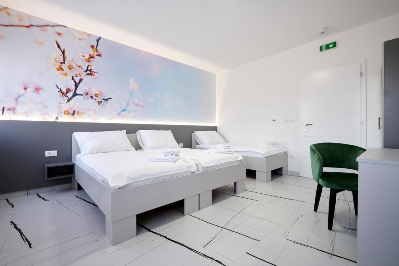 Marien Haus Hotel Karlovac Buitenkant foto